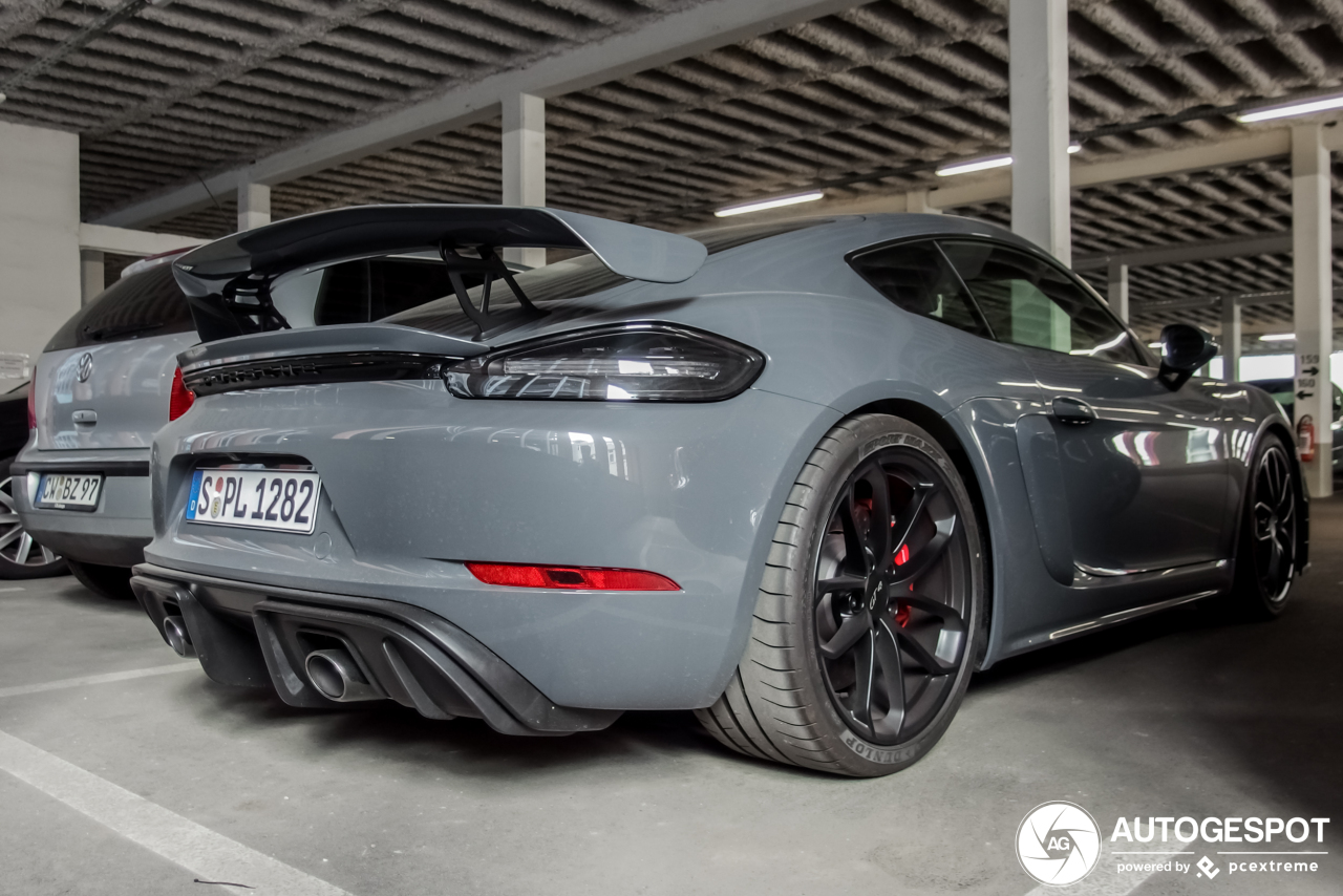 Porsche 718 Cayman GT4