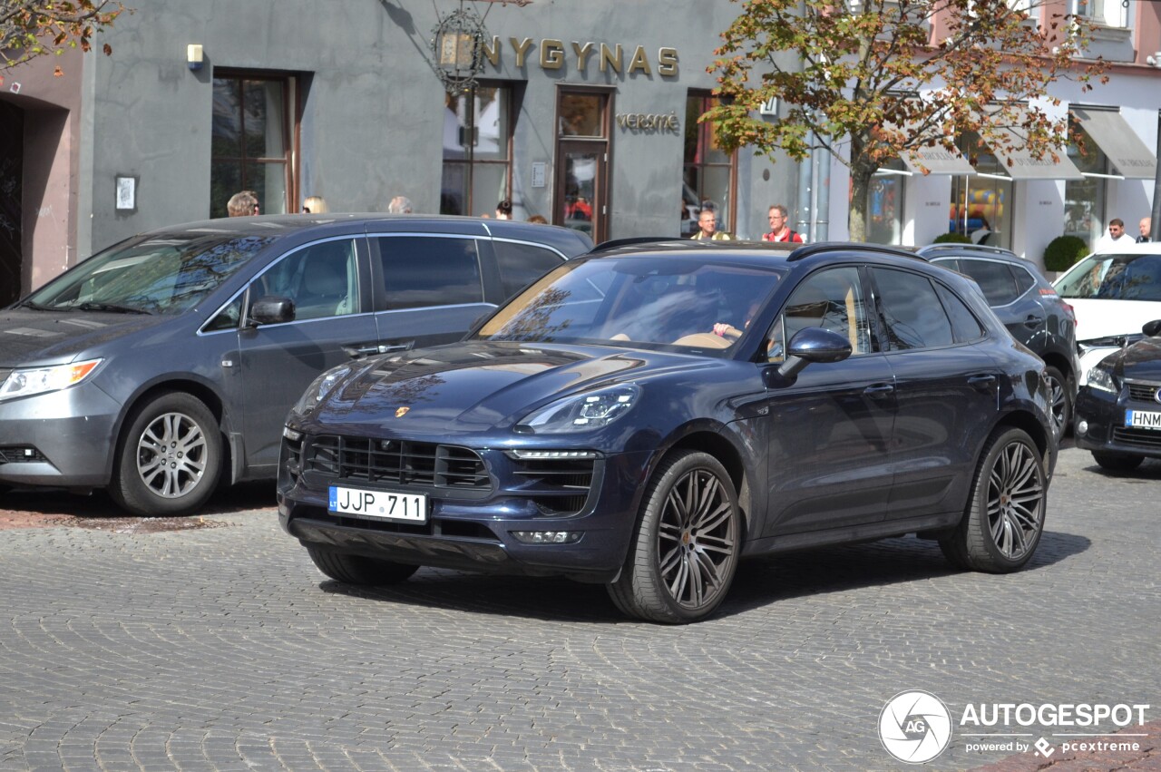 Porsche 95B Macan GTS