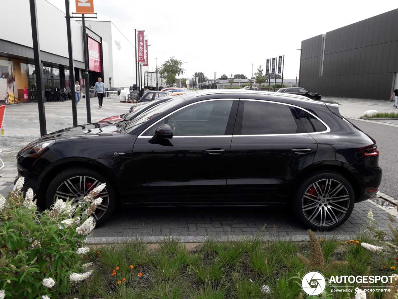 Porsche 95B Macan Turbo