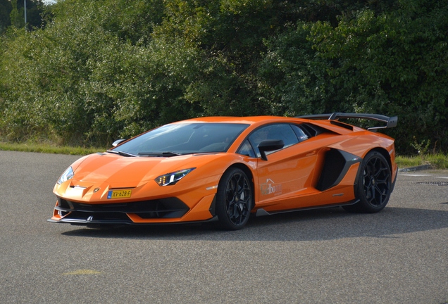 Lamborghini Aventador LP770-4 SVJ