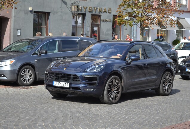 Porsche 95B Macan GTS