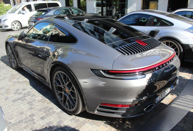 Porsche 992 Carrera 4S