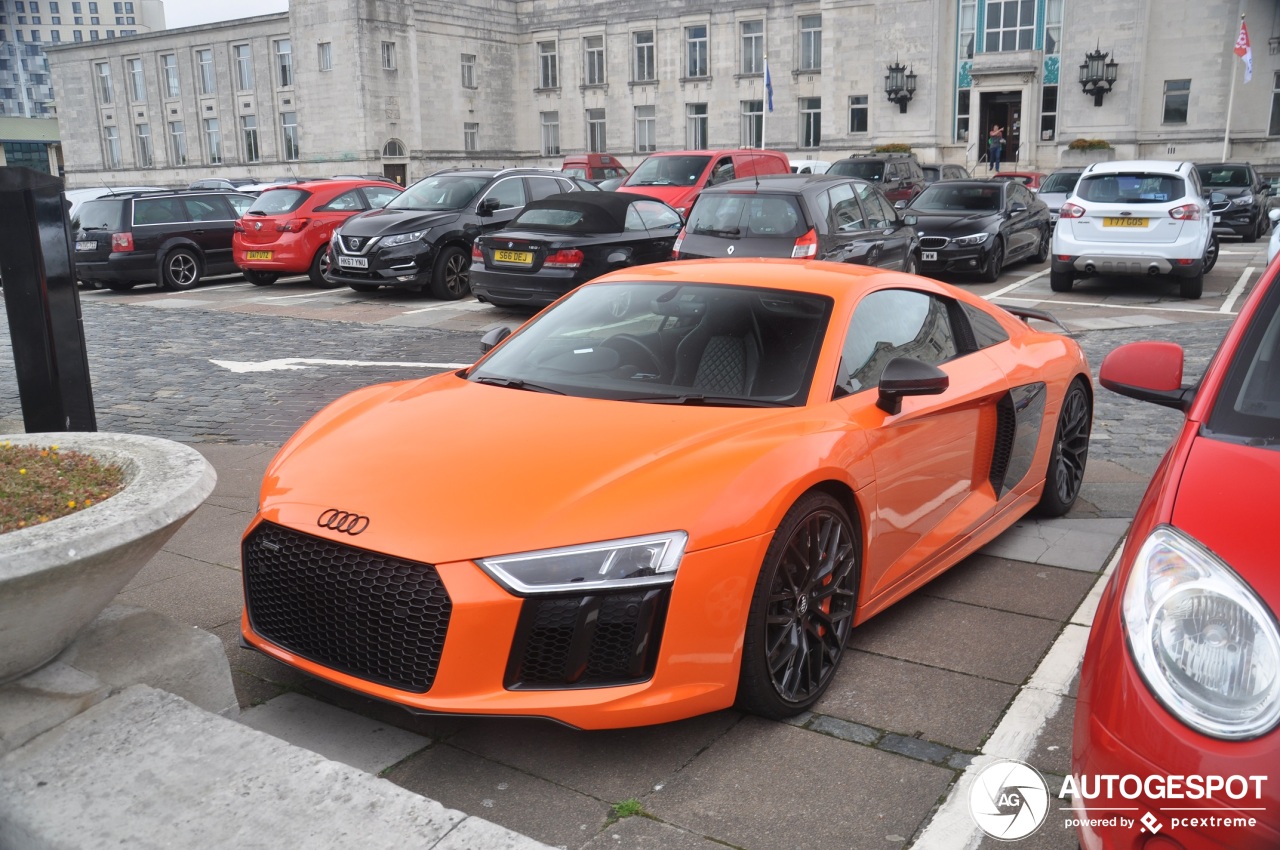 Audi R8 V10 Plus 2015