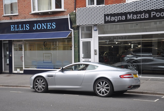 Aston Martin DB9