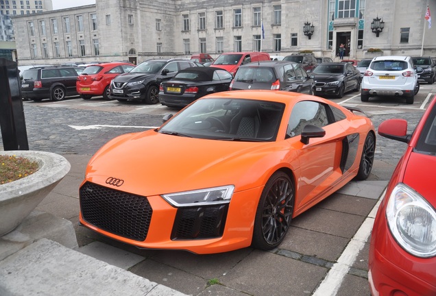 Audi R8 V10 Plus 2015