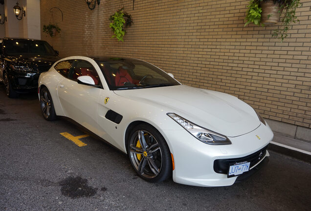 Ferrari GTC4Lusso