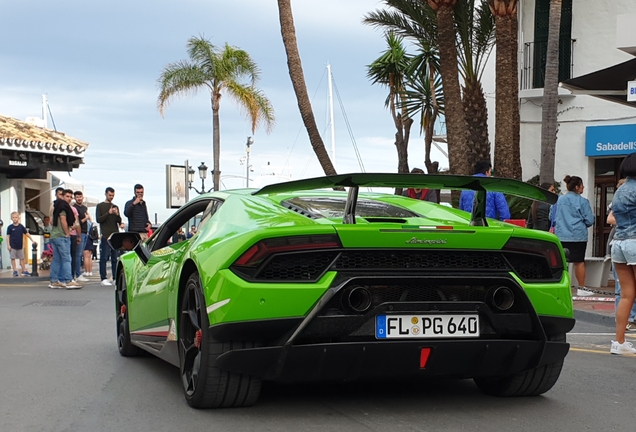 Lamborghini Huracán LP640-4 Performante