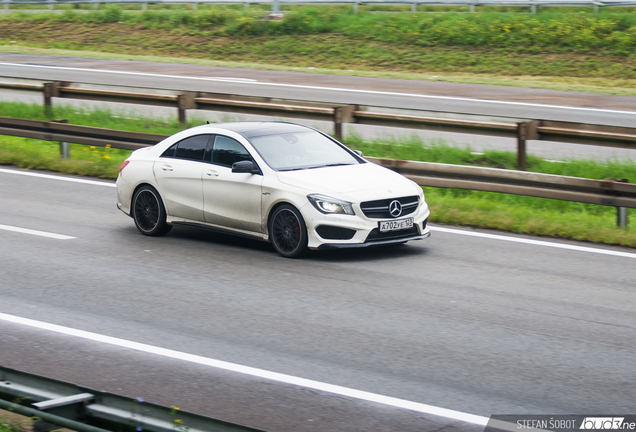 Mercedes-Benz CLA 45 AMG C117