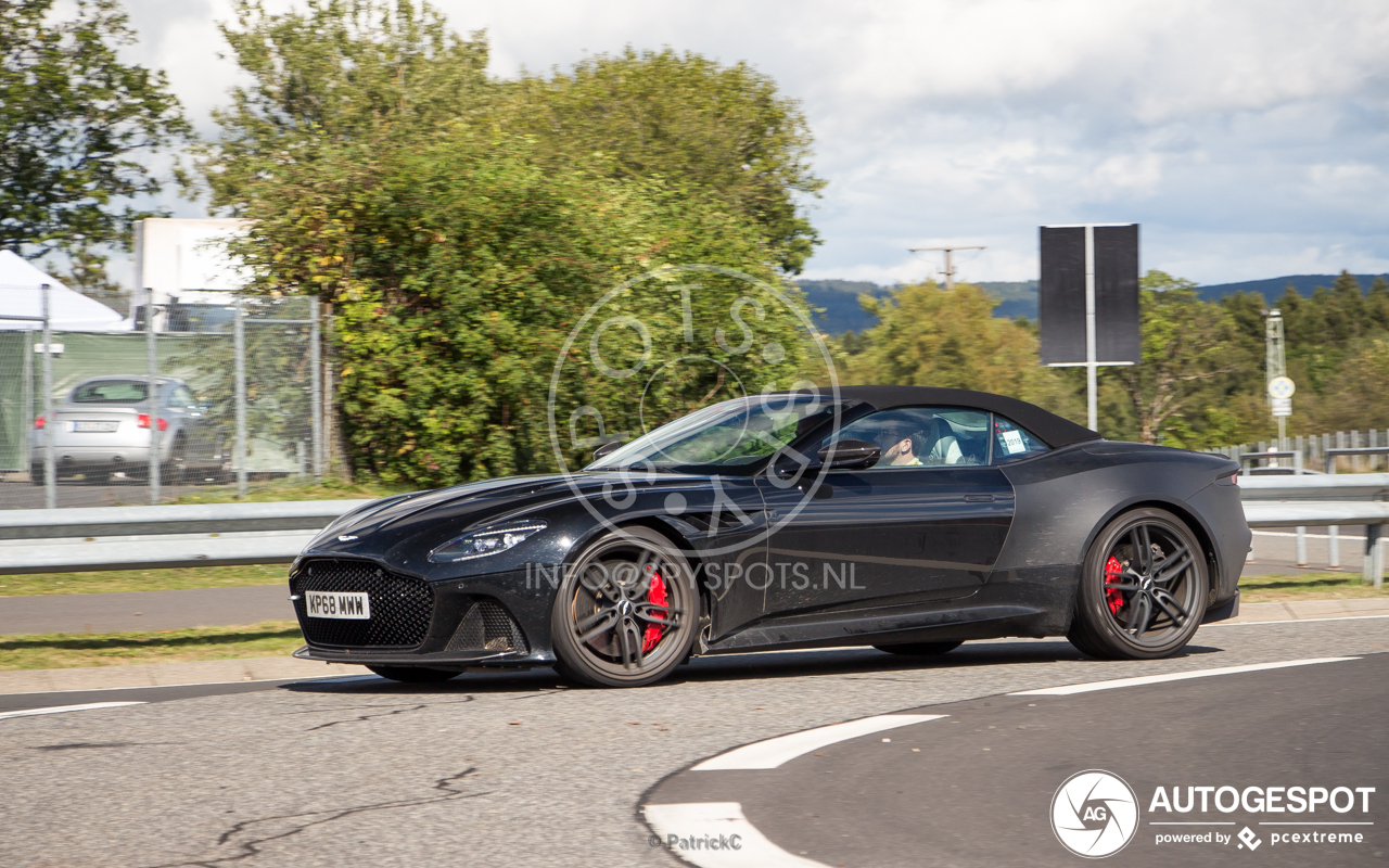 Aston Martin DBS Superleggera Volante