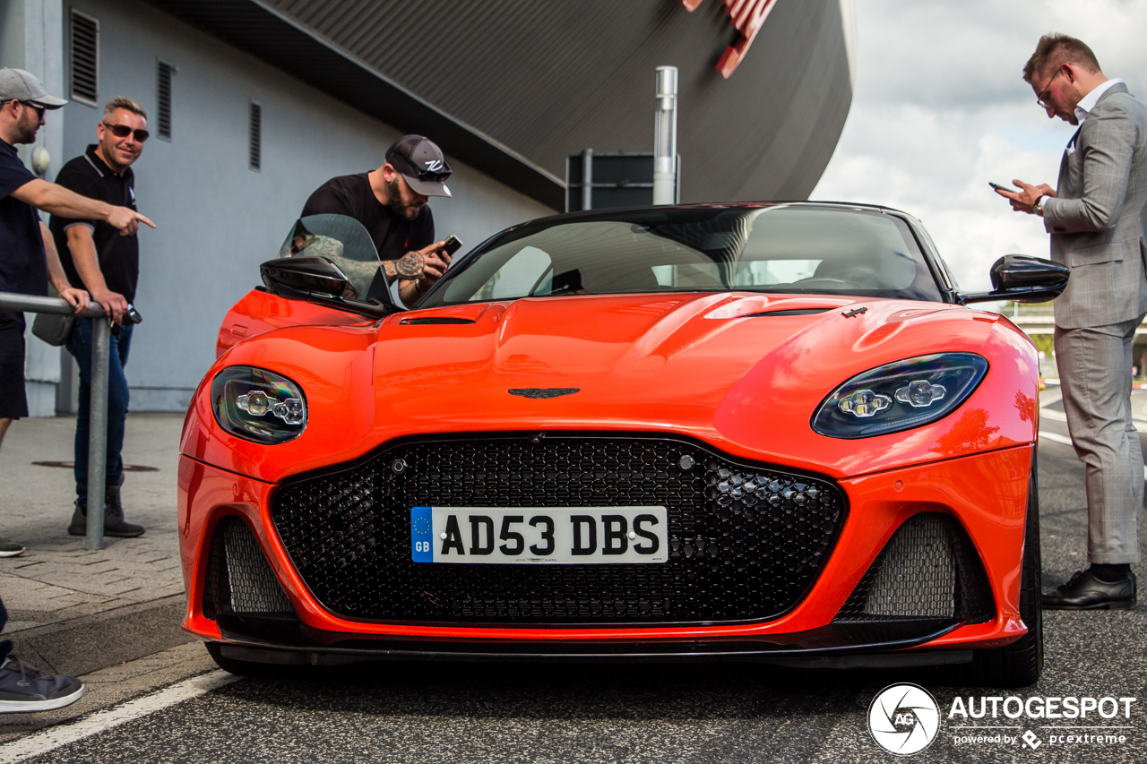 Aston Martin DBS Superleggera Volante