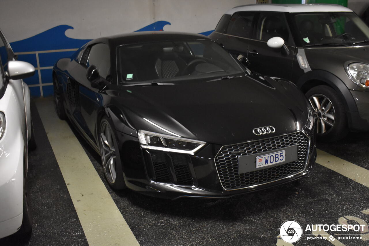 Audi R8 V10 2015