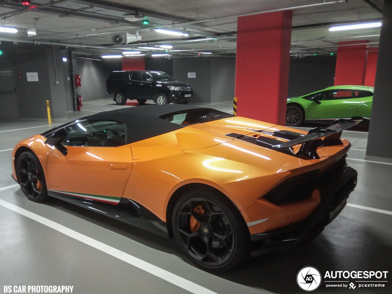 Lamborghini Huracán LP640-4 Performante Spyder