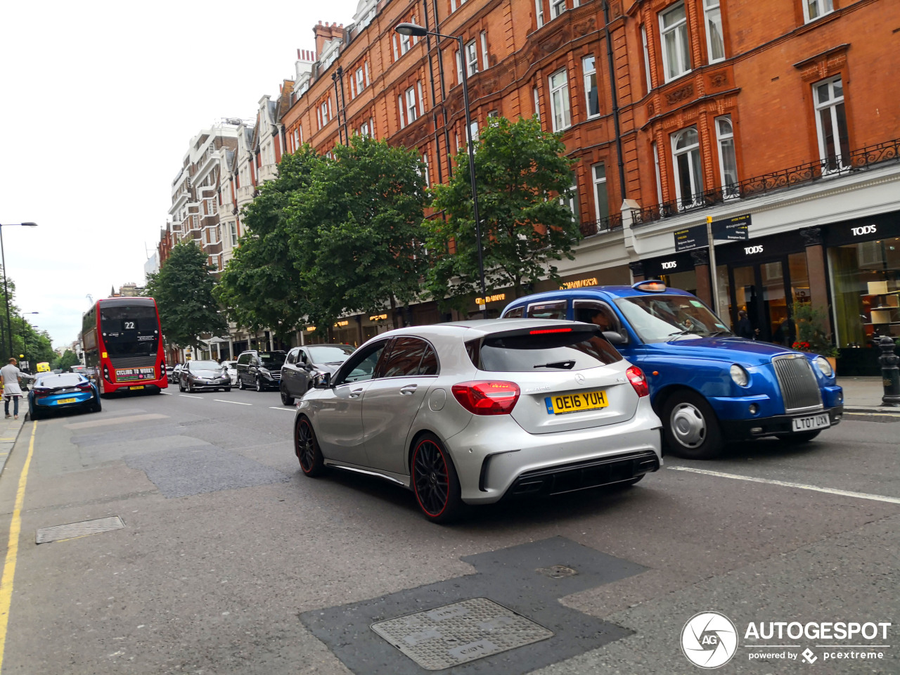 Mercedes-AMG A 45 W176 2015