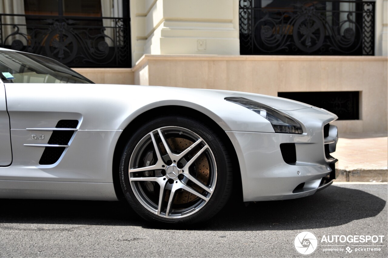 Mercedes-Benz SLS AMG