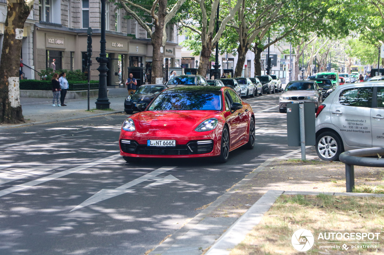 Porsche 971 Panamera Turbo S E-Hybrid