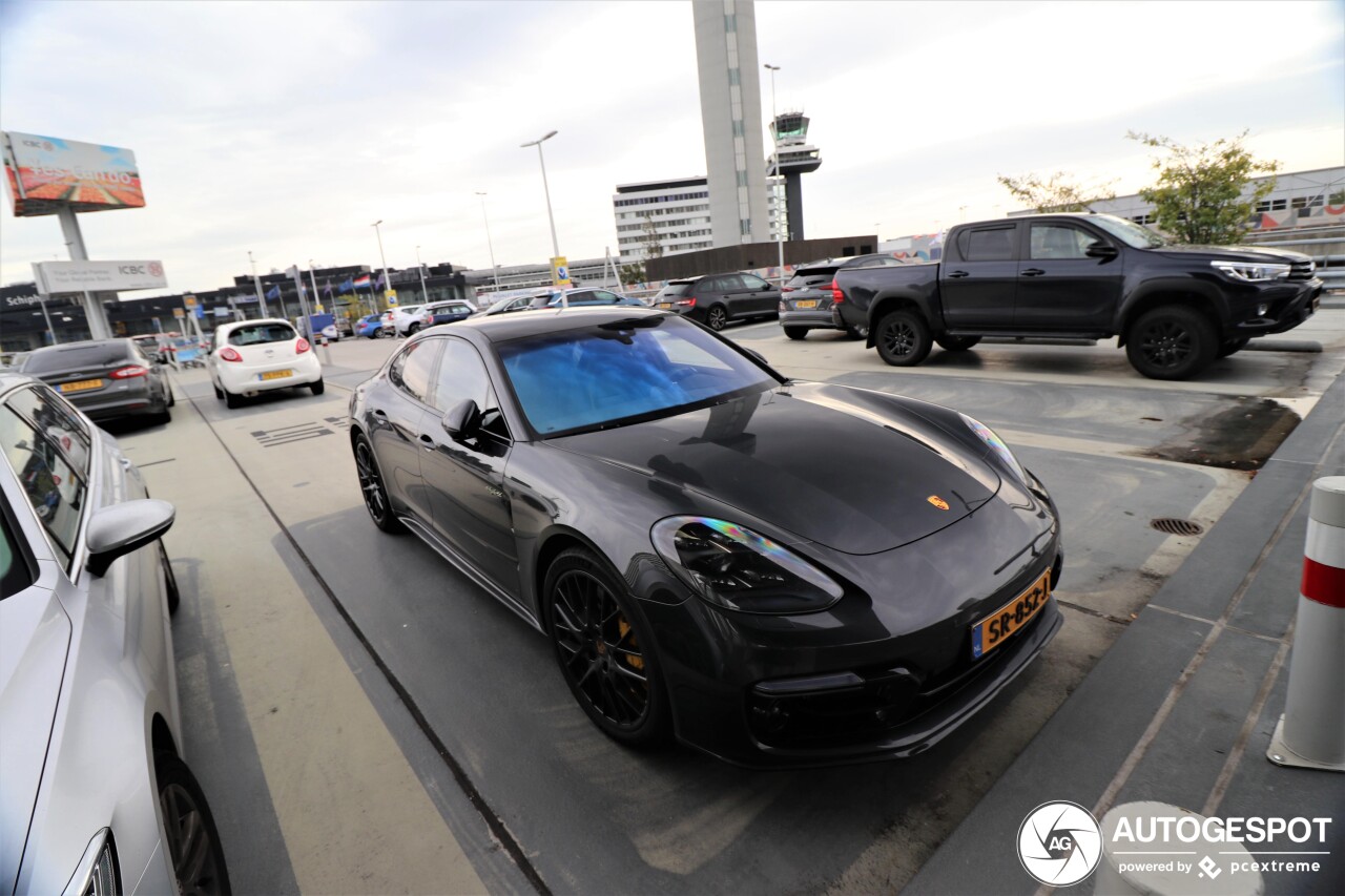 Porsche 971 Panamera Turbo S E-Hybrid