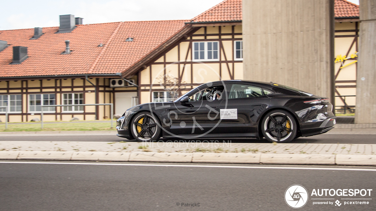 Porsche Taycan Turbo S