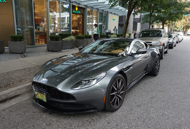 Aston Martin DB11