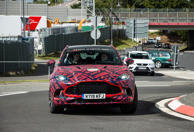 Aston Martin DBX