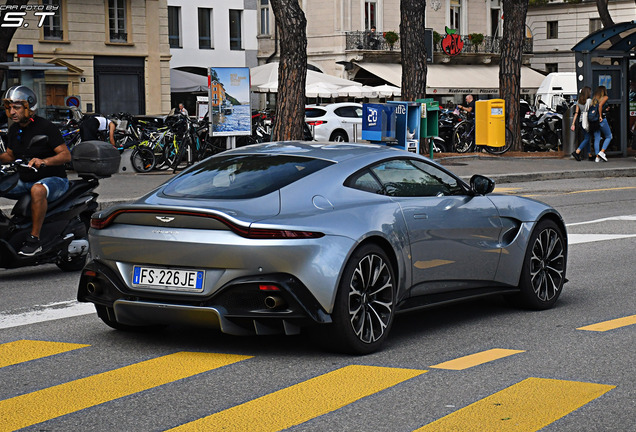 Aston Martin V8 Vantage 2018