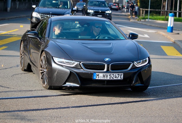 BMW i8 Protonic Frozen Black Edition