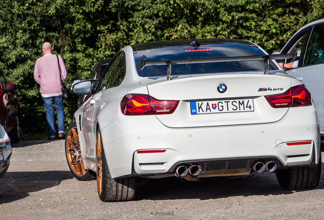 BMW M4 GTS