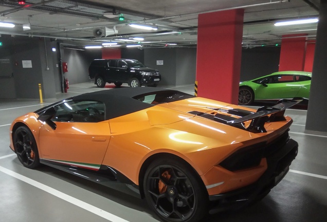 Lamborghini Huracán LP640-4 Performante Spyder