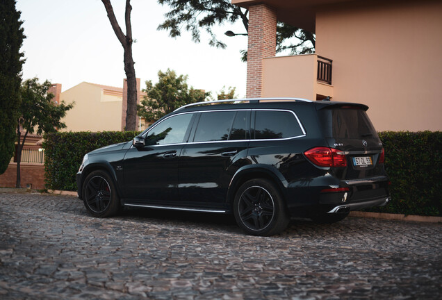 Mercedes-Benz GL 63 AMG X166