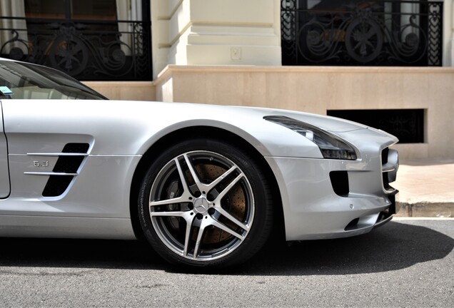 Mercedes-Benz SLS AMG