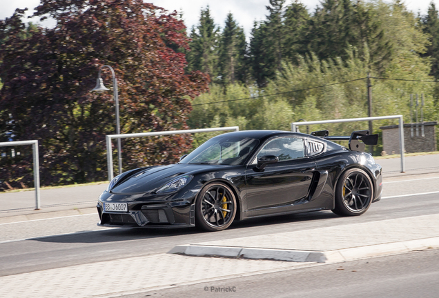 Porsche 718 Cayman GT4 RS