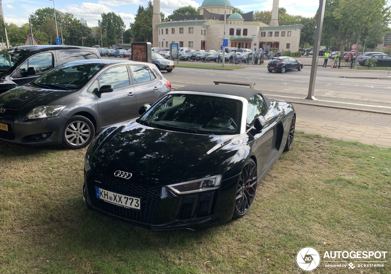 Audi R8 V10 Spyder 2016