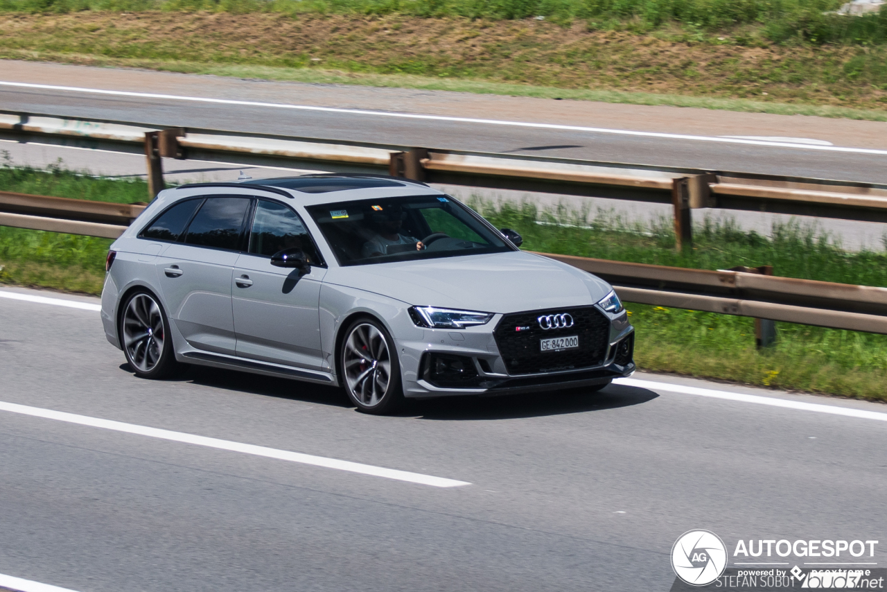 Audi RS4 Avant B9