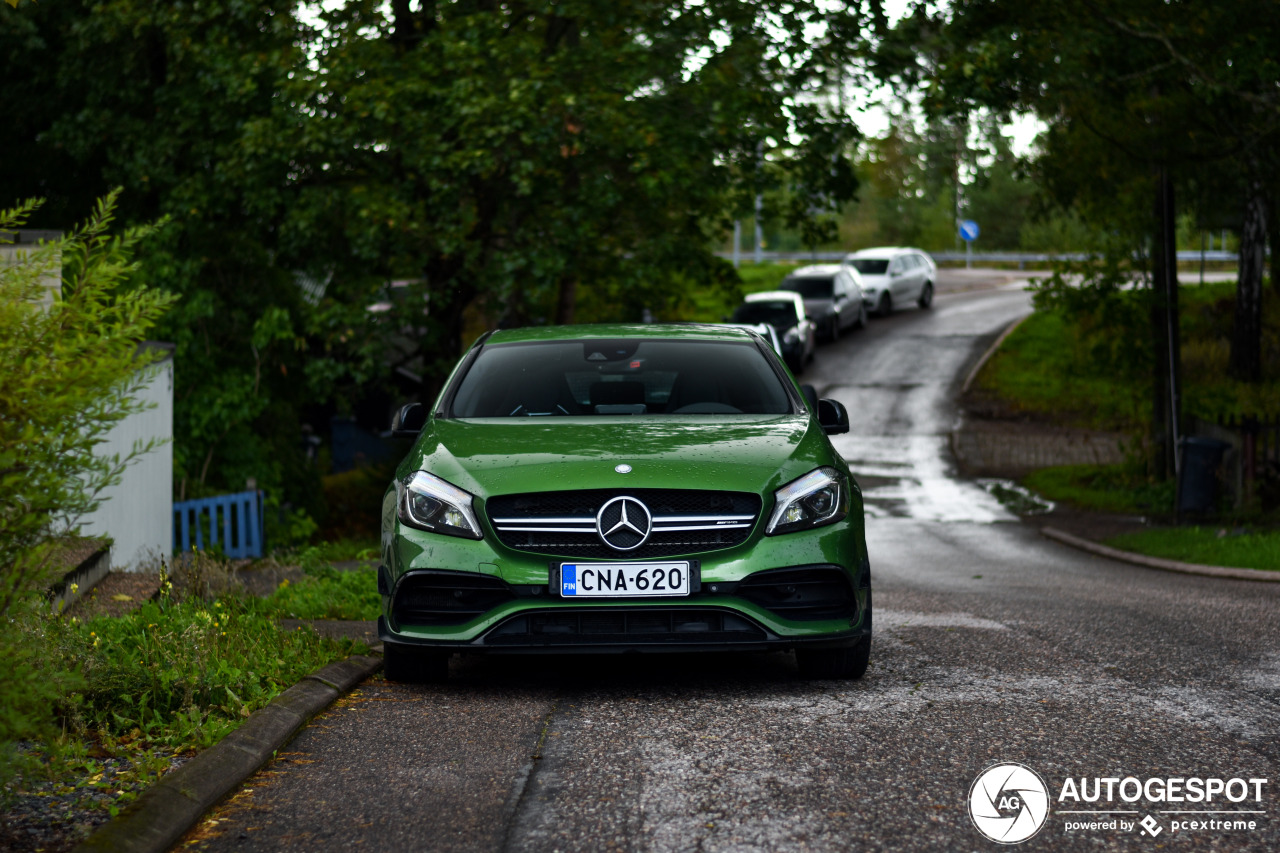 Mercedes-AMG A 45 W176 2015