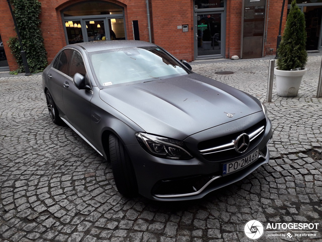 Mercedes-AMG C 63 S W205