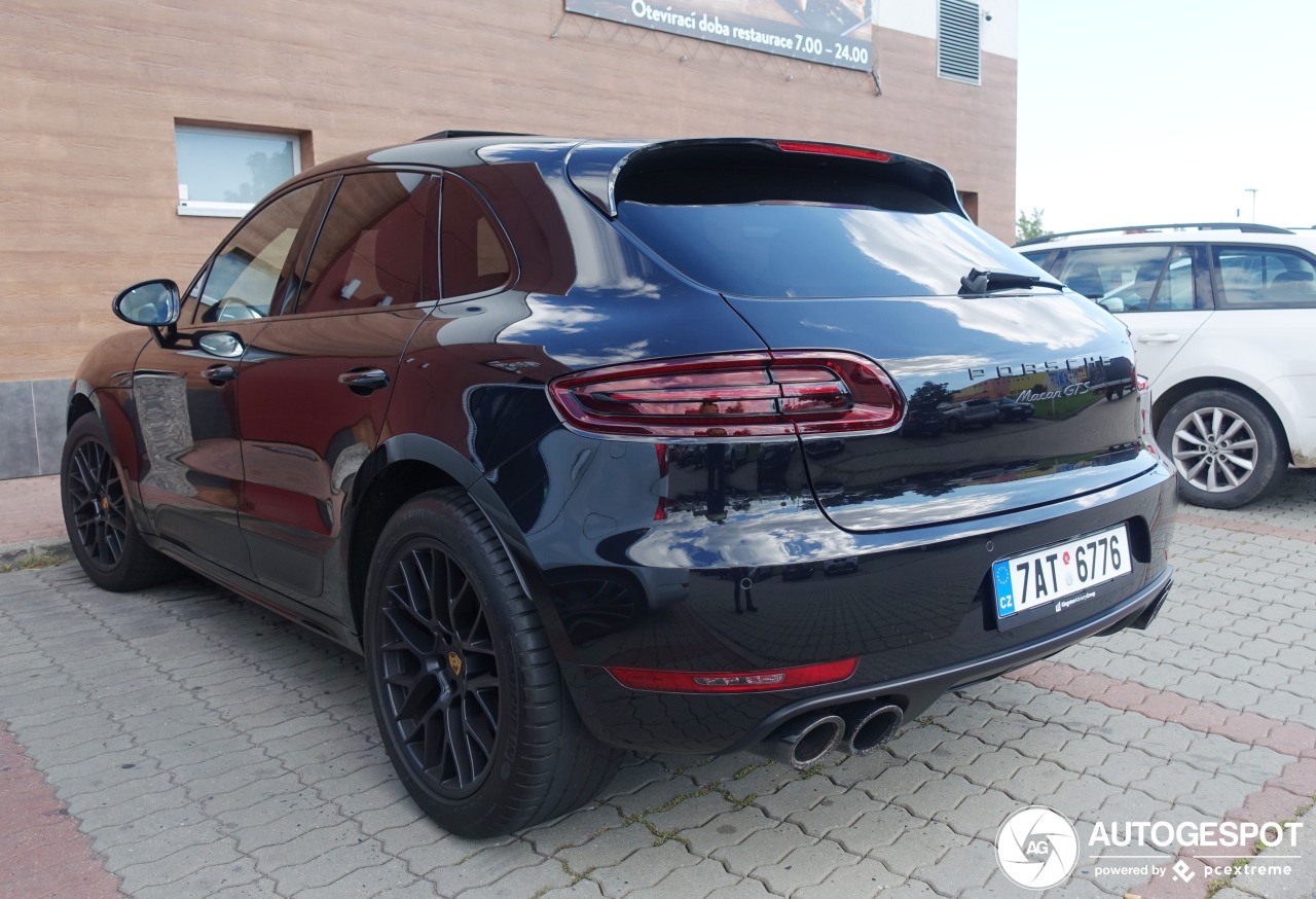 Porsche 95B Macan GTS