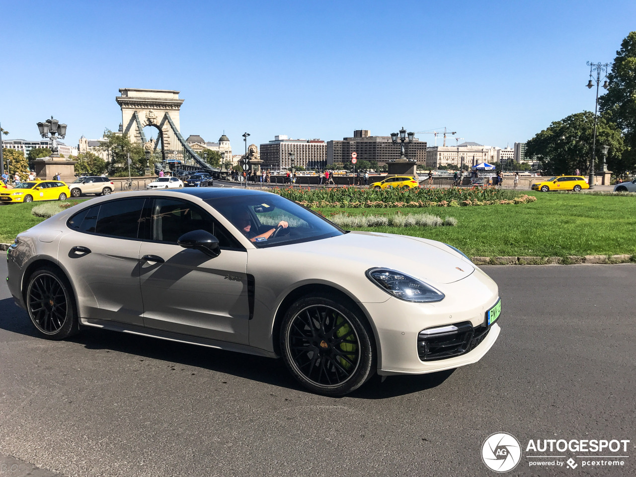 Porsche 971 Panamera Turbo S E-Hybrid