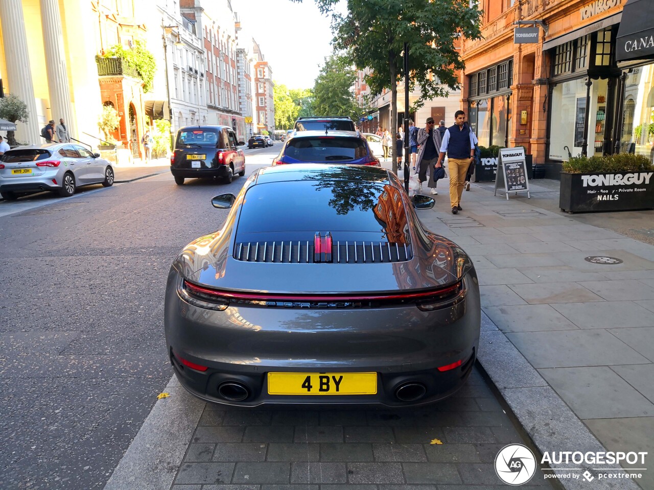 Porsche 992 Carrera 4S