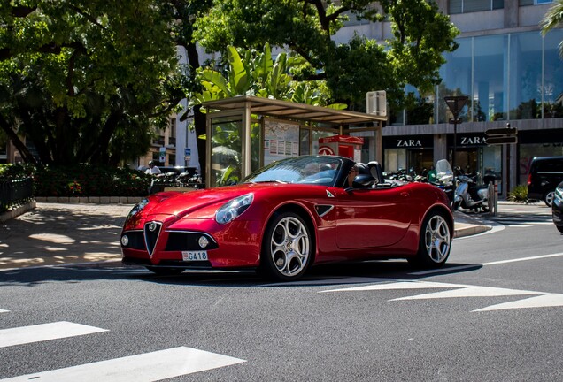 Alfa Romeo 8C Spider