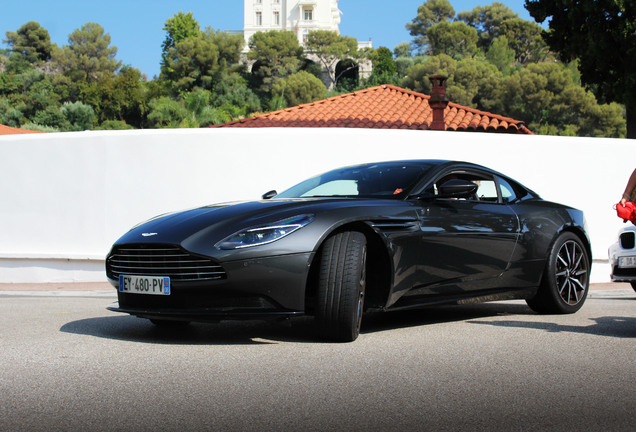 Aston Martin DB11 V8