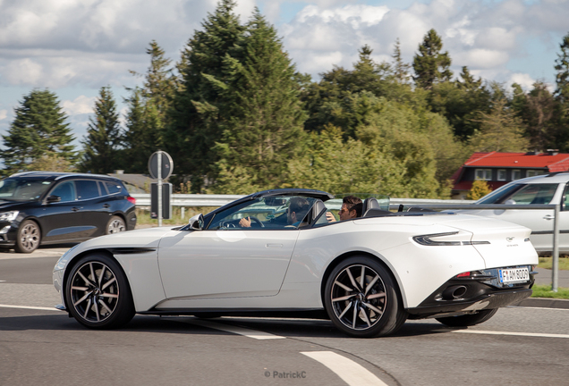 Aston Martin DB11 V8 Volante