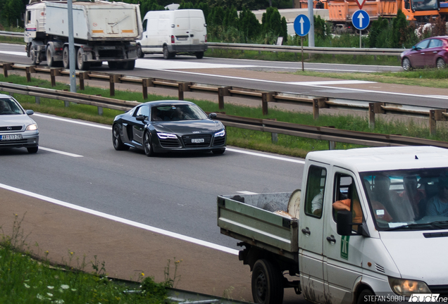 Audi R8 V10 Plus 2013