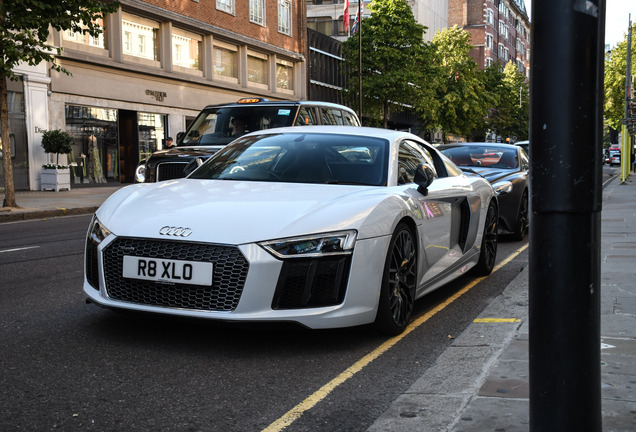 Audi R8 V10 Plus 2015