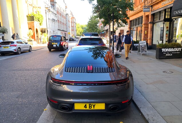 Porsche 992 Carrera 4S