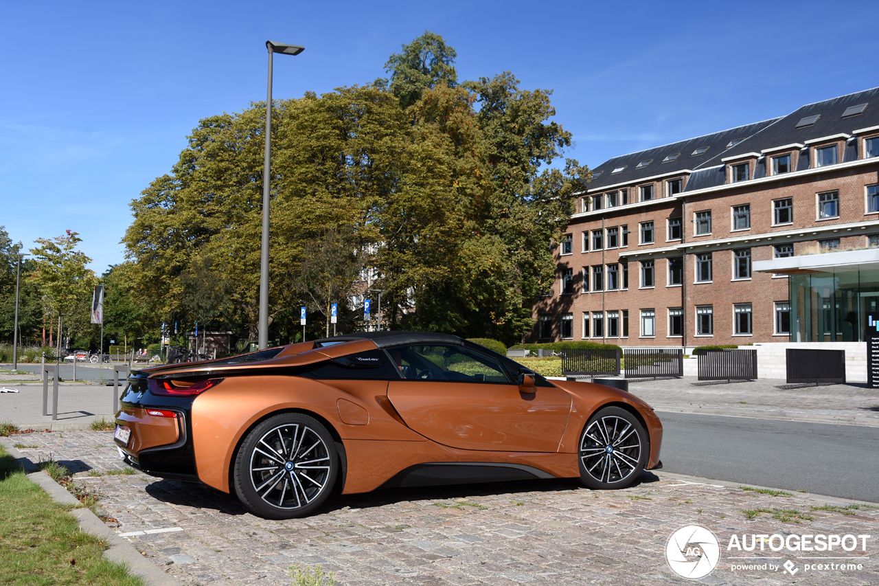 BMW i8 Roadster