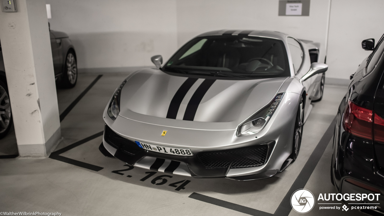 Ferrari 488 Pista