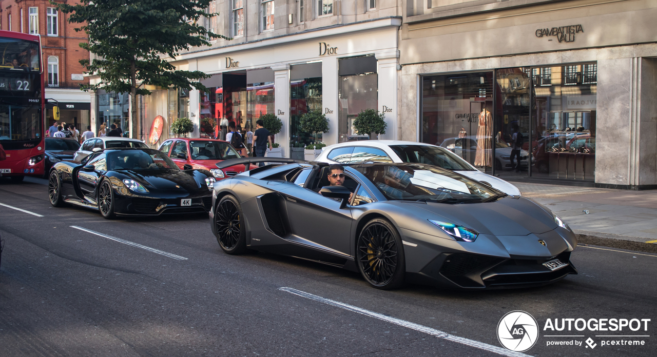 Lamborghini Aventador LP750-4 SuperVeloce Roadster