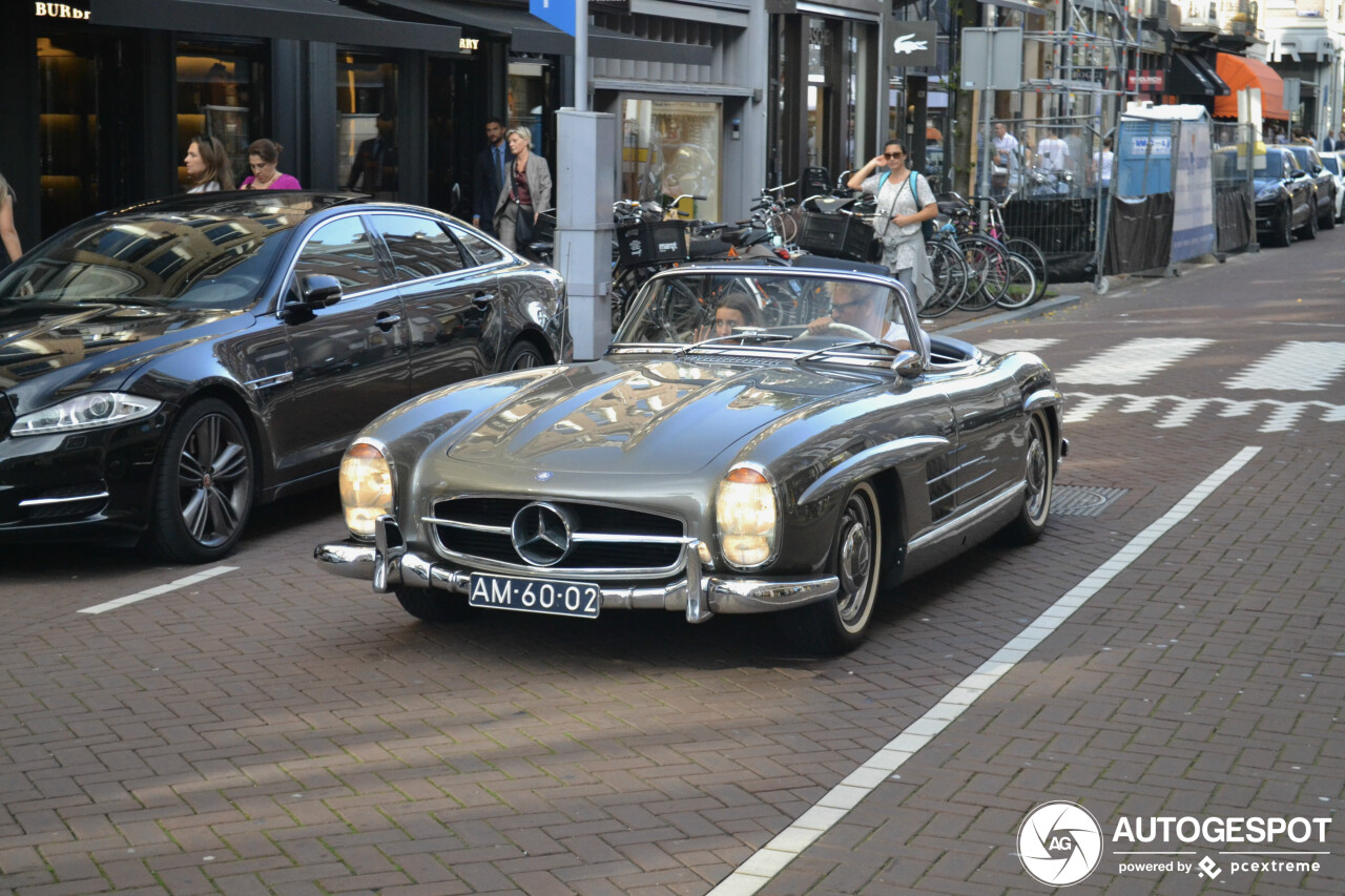 Mercedes-Benz 300SL Roadster