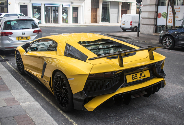 Lamborghini Aventador LP750-4 SuperVeloce