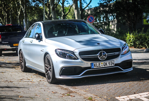 Mercedes-AMG C 63 S W205