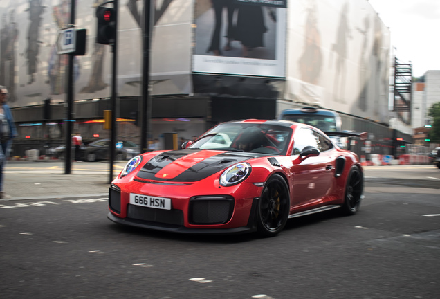 Porsche 991 GT2 RS Weissach Package